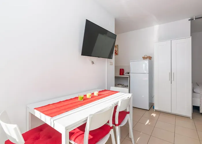 Olivella With Terrace *