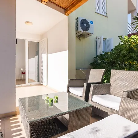 Appartamento Olivella With Terrace Baška