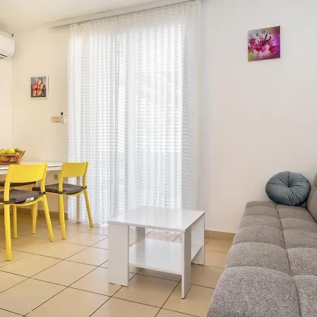 Apartment Olivella With Terrace *