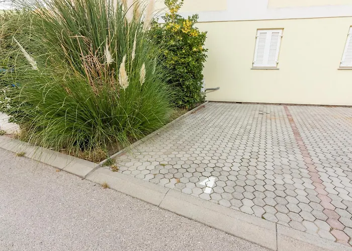 Olivella With Terrace Baška