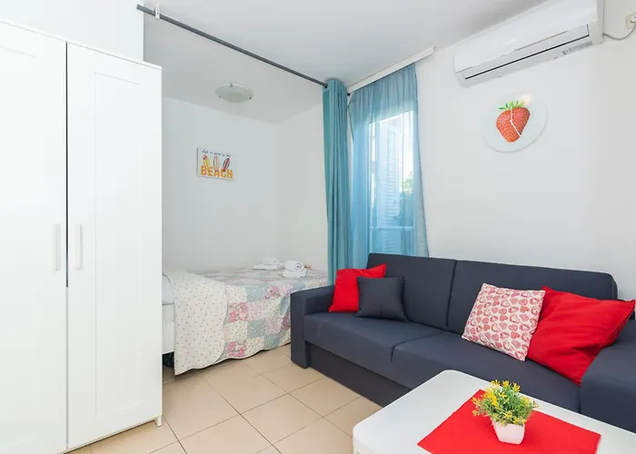 Olivella With Terrace * Baška