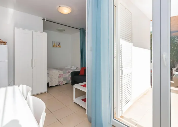 Olivella With Terrace *