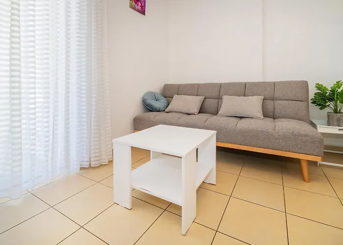 Olivella With Terrace Baška