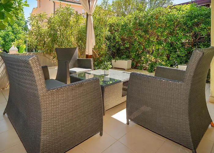 Olivella With Terrace * Baška